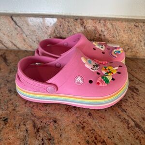 CROCS Size 2 Little Girls Adorable Pink Rainbow Sandals